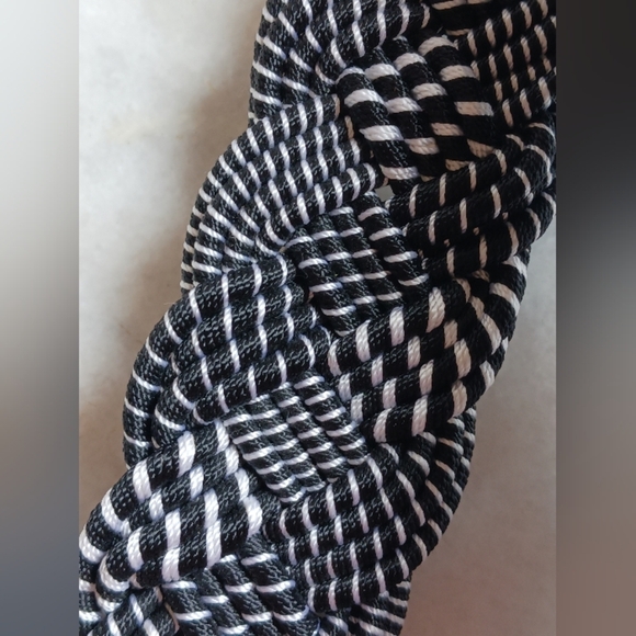 NWT DIANE VON FURSTENBERG BRAIDED CROSSBODY STRAP BLACK/ WHITE - Picture 7 of 11